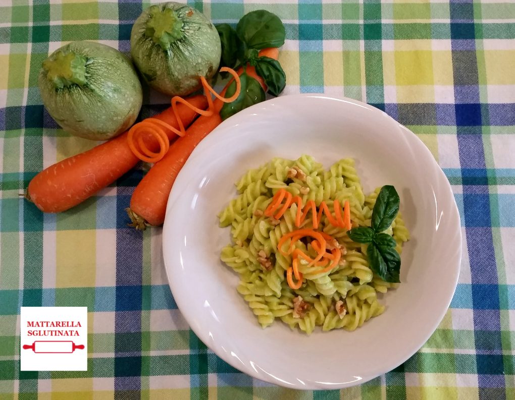 Fusilli con pesto di zucchine