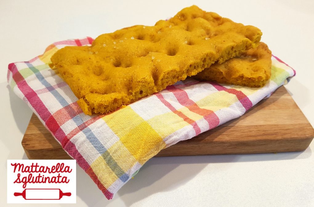 Focaccia alla quinoa e curcuma